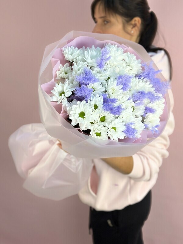 Букет из ромашковых хризантем и аспарагуса, стандартный