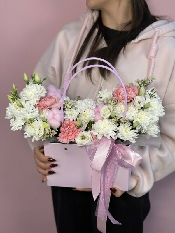 Сумочка с диантусами , стандартный