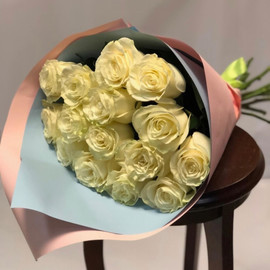 Букет из 15 белых роз