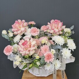 Flower basket 251