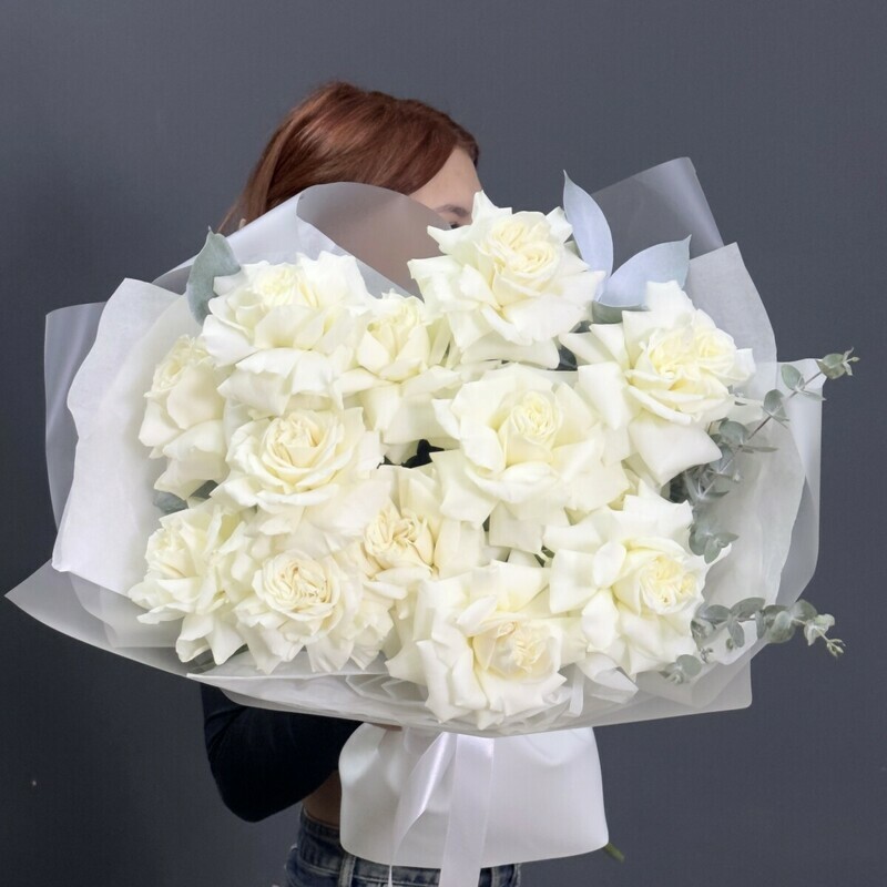 Букет из французских роз и эвкалипта 414, стандартный