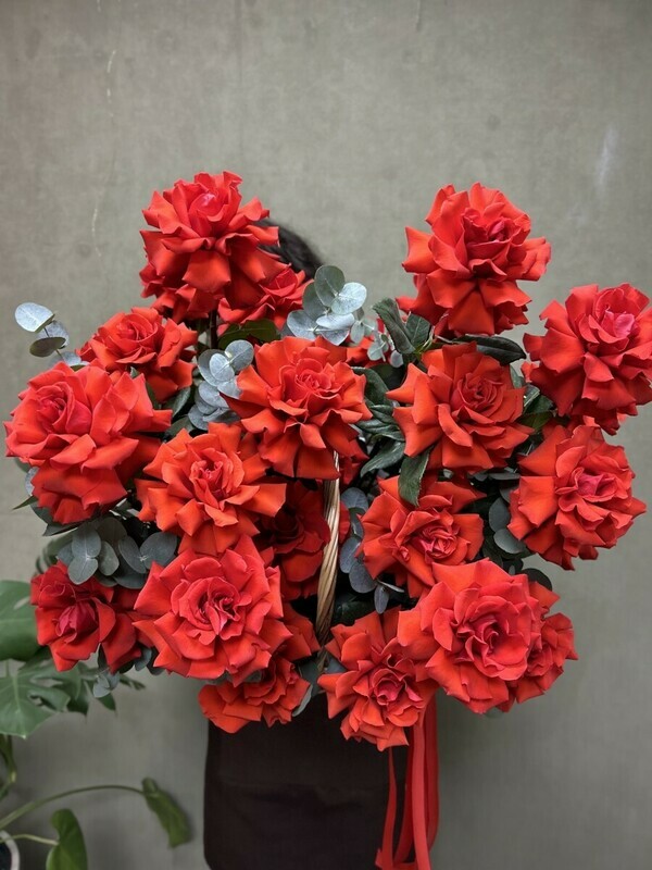 Korzina alih frantcuzskih roz, standart