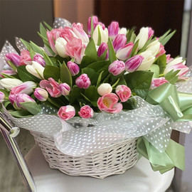 Basket with tulips "To my beloved!"
