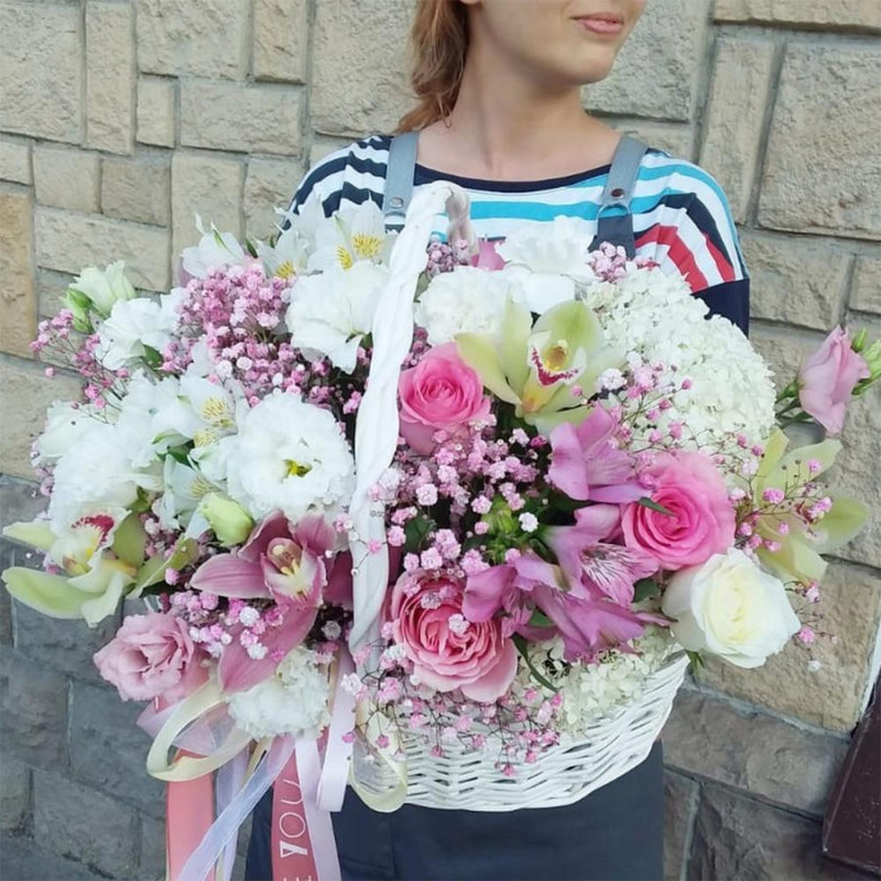 Flowers in a basket "Morning in the garden!", standart