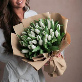 Bouquet of white tulips "Grace"