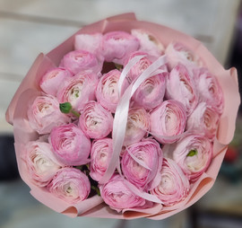 Букет из 25 ранунклюсы 