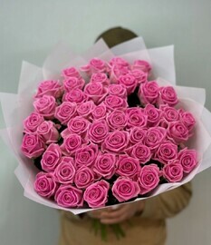Buket iz 51 rozovoj rozi