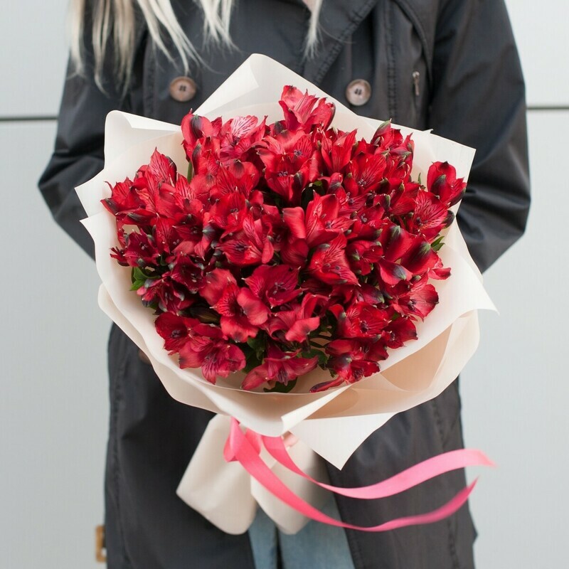 Buket tcvetov "Krasnaya al_stromeriya", standart