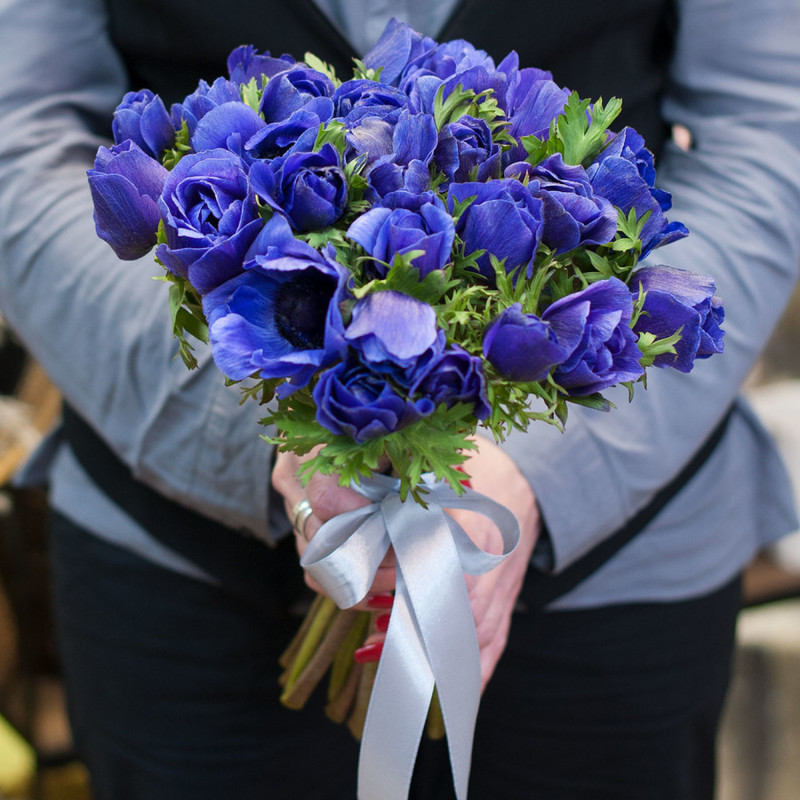Buket tcvetov "Sinie anemoni", standart