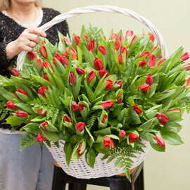 Korzina s tcvetami "Amapola"