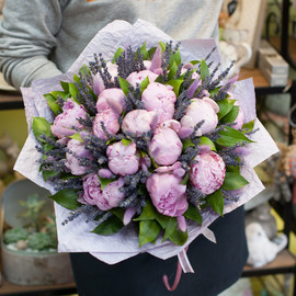 Букет пионов Прованс