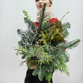  В ожидании снега букет из нобилиса и туи