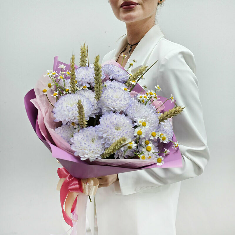 Букет с цветной хризантемой и пшеницей 2, стандартный