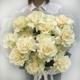 Belaya tishina buket frantcuzskih roz