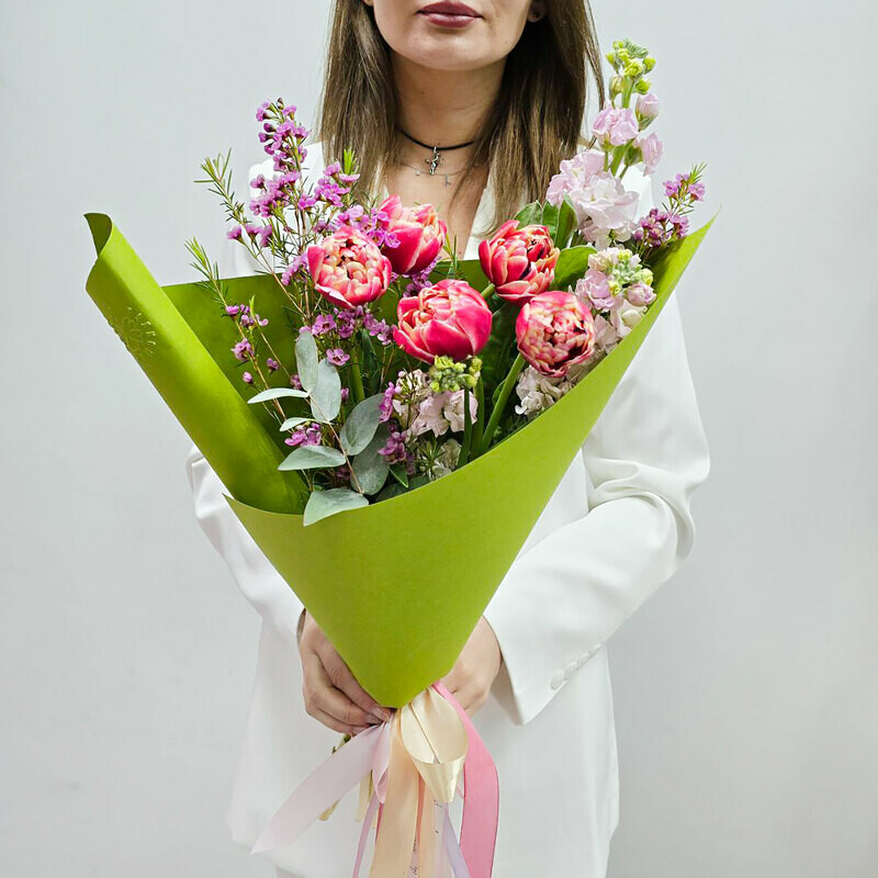 Buket kompliment s tyul_panami vesennij, standart