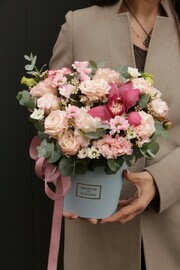 The flowers in the box are Pure azure