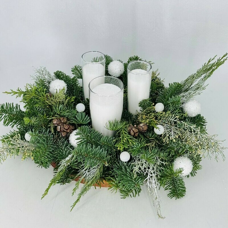 Композиция рождественская на стол из натурального нобилиса с насыпными свечами, новогодняя свеча, стандартный