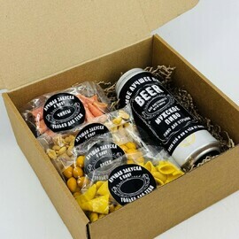 Подарок на 23 февраля мужчине. Пивной бокс со снеками и пивом