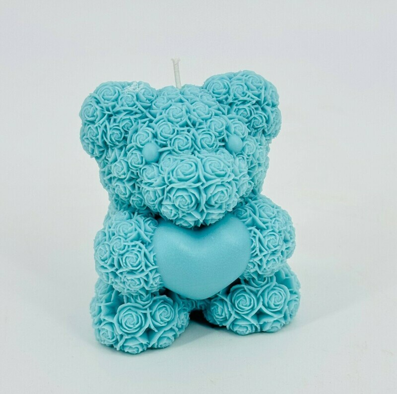 Dekorativnaya svecha ruchnoj raboti medvezhonok, standart