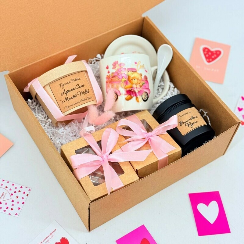 Подарочный набор чая с кружкой, орехами в шоколаде и арома саше мелтс. Подарок на 14 февраля, стандартный