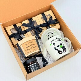 Podarochnij nabor s orehami, kruzhkoj, aroma sashe melts i svecha ruchnoj raboti