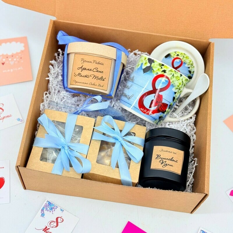 Подарок на 8 марта. Подарочный набор чая с кружкой, орехами и арома саше мелтс, стандартный