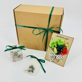 Inter_ernaya botanicheskaya aroma svecha, sashe ruchnoj raboti i avtorskaya otkritka "Lyubimoj mame"