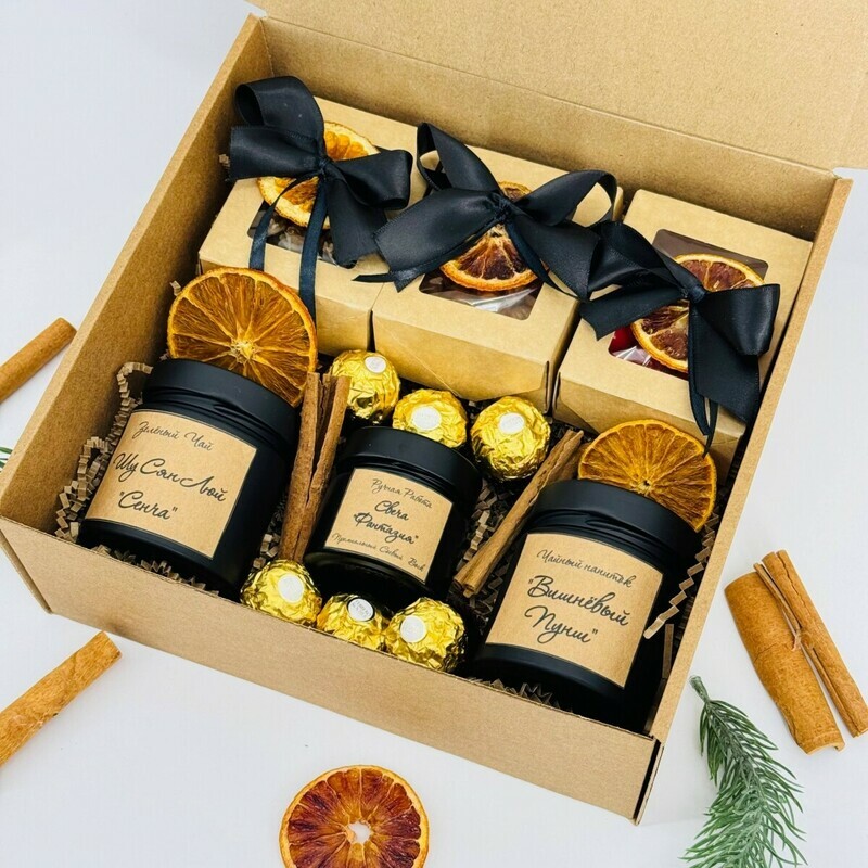 Подарочный набор чая с конфетами Ферреро роше, орехами и свечой в банке ручной работы. Подарок , стандартный
