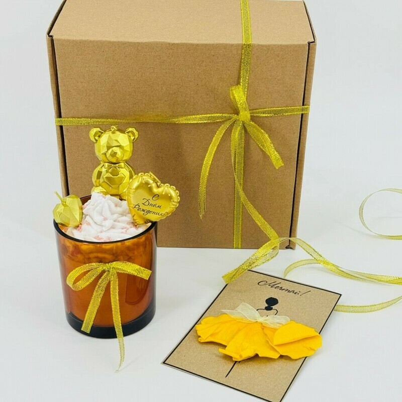 Подарочный набор свеча в стакане и открытка ручной работы "С днём рождения", стандартный