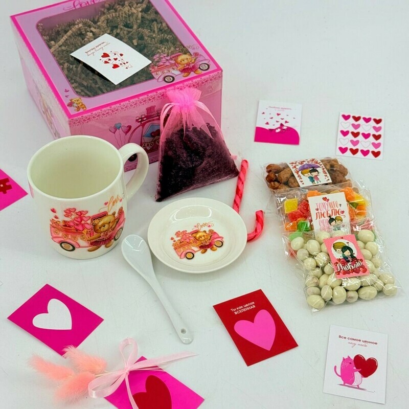 Podarochnij chajnij nabor s kruzhkoj i orehami. Podarok dlya mami, kollegi na 8 marta, standart