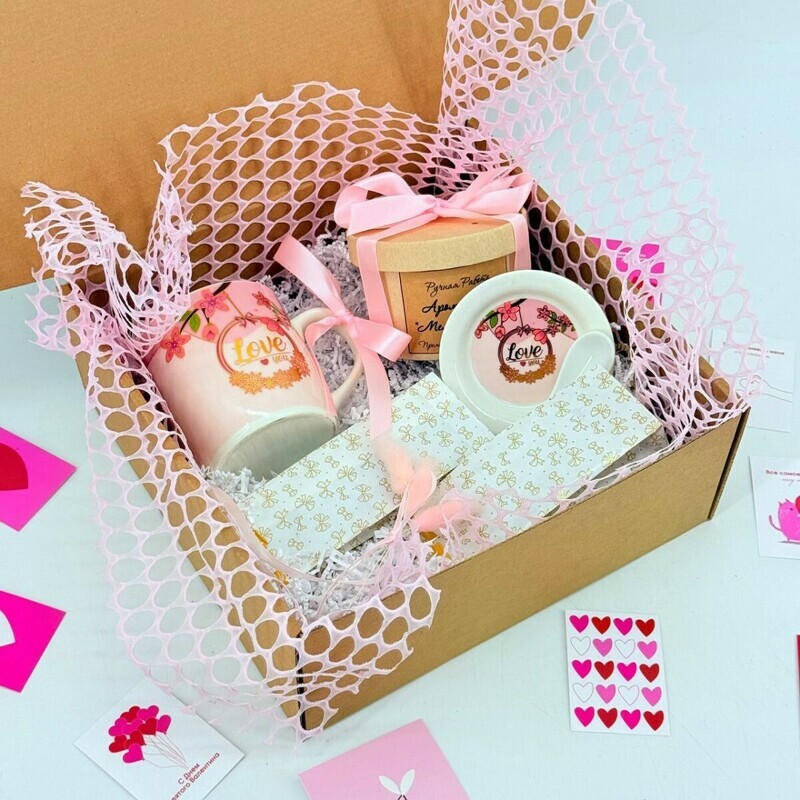 Podarochnij nabor chaya s keramicheskoj kruzhkoj i aroma sashe melts. Podarok lyubimoj devushke, standart