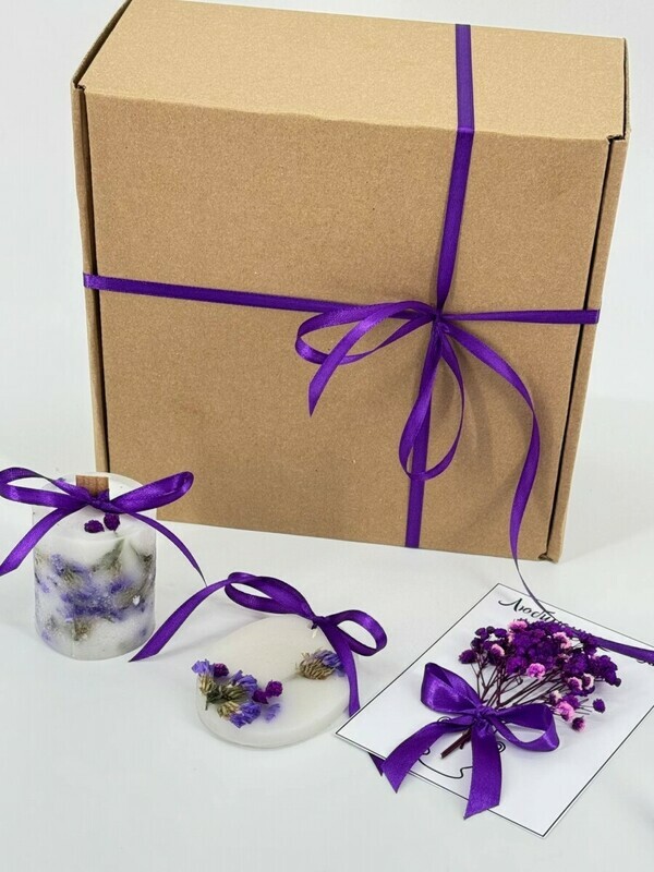 Подарочный набор. Арома свеча ботаническая с арома саше ручной работы и авторской открыткой, стандартный