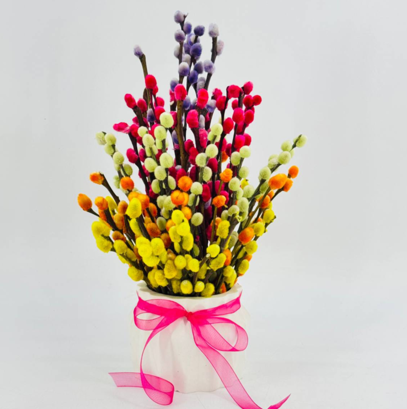 Buket iz raznotcvetnoj verbi v kashpo. Verba zhivaya krasnotalka. Pashal_nij buket, standart