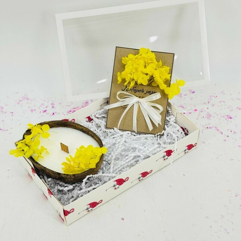 Интерьерная свеча в кокосе ручной работы. Подарочный набор свечка и открытка ручной работы для мамы, стандартный