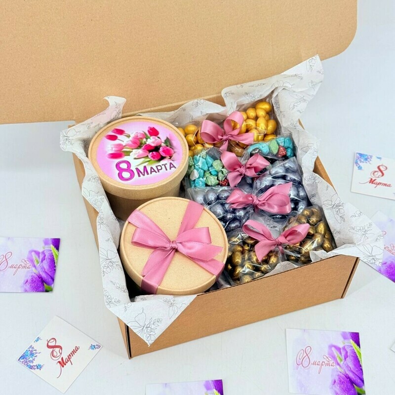 Подарочный набор сладких орехов на 8 марта для мамы, коллеги, учителя, стандартный