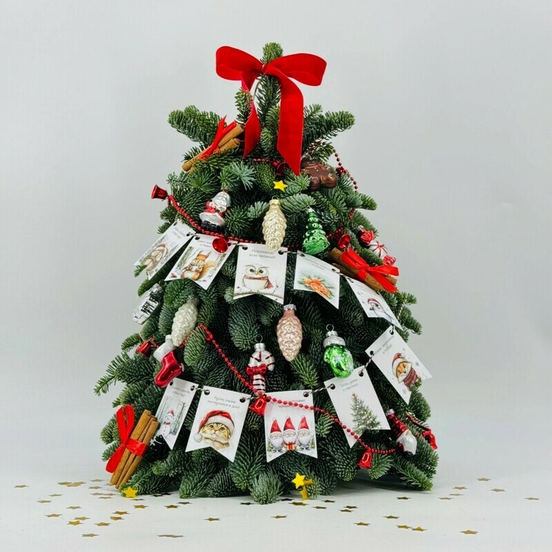 Novogodnyaya yolochka 50 sm ruchnaya rabota iz vetok zhivogo nobilisa. Novogodnij dekor. YOlka v stile SSSR, standart