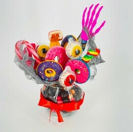 Sladkij buket na Hellouin. Detskij buket "Sladost_ ili gadost_?"