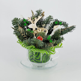 Новогодняя кружка с живой хвоей нобилис и декором