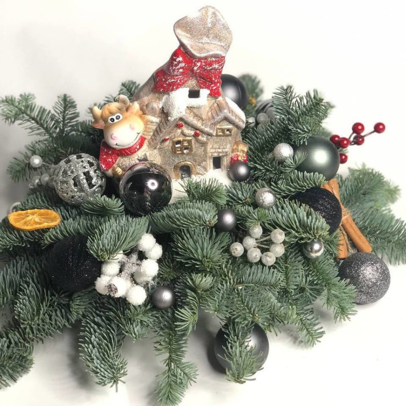 Композиция из хвои нобилис интерьерная, стандартный