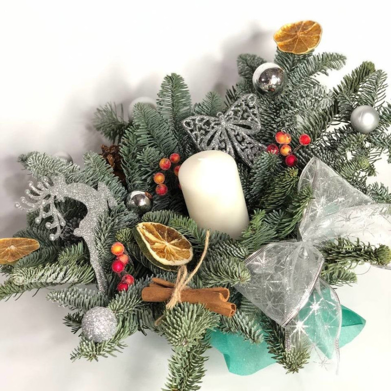 Рождественская  композиция на стол со свечой из нобилиса, стандартный