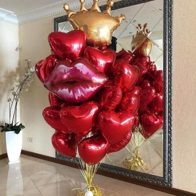 Набор воздушных шаров на 14 февраля. Шары сердечки, губы, корона, стандартный