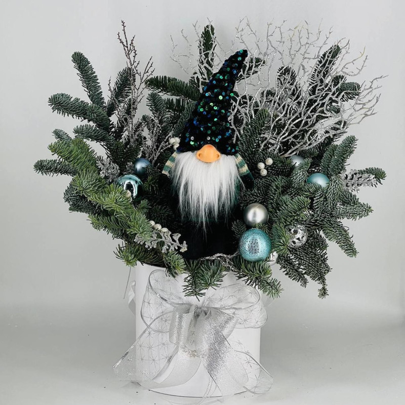 Авторский букет из натурального нобилиса с интерьерной игрушкой ручной работы, стандартный