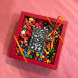 Сладкий подарок для мужчины. Сладкие орехи и драже