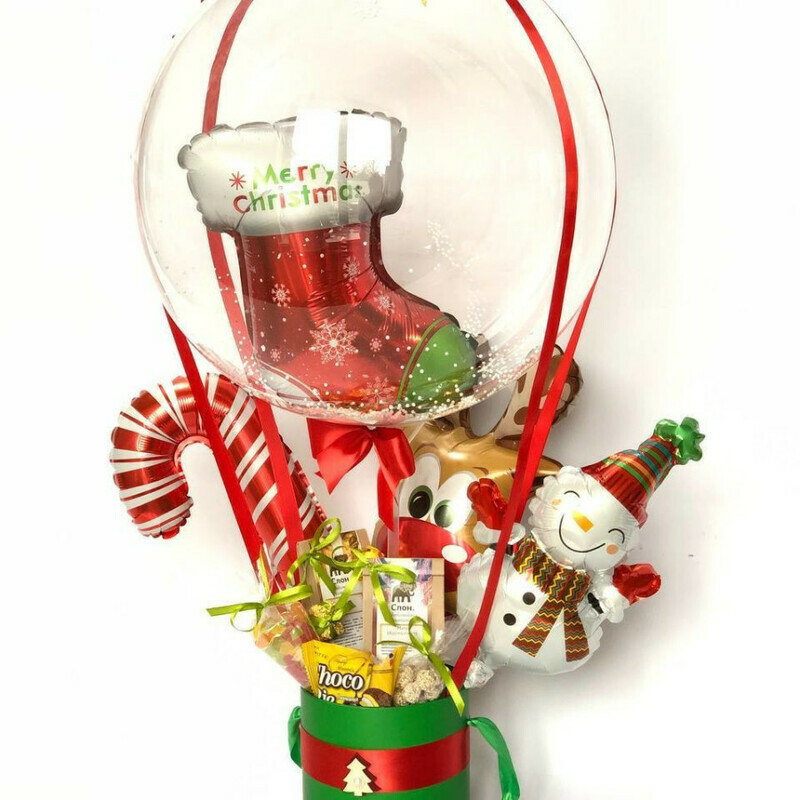 Sladkij buket novogodnij. Buket s sharom babls, standart