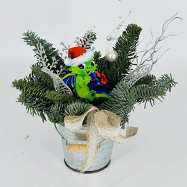 Композиция из нобилиса в ведёрке