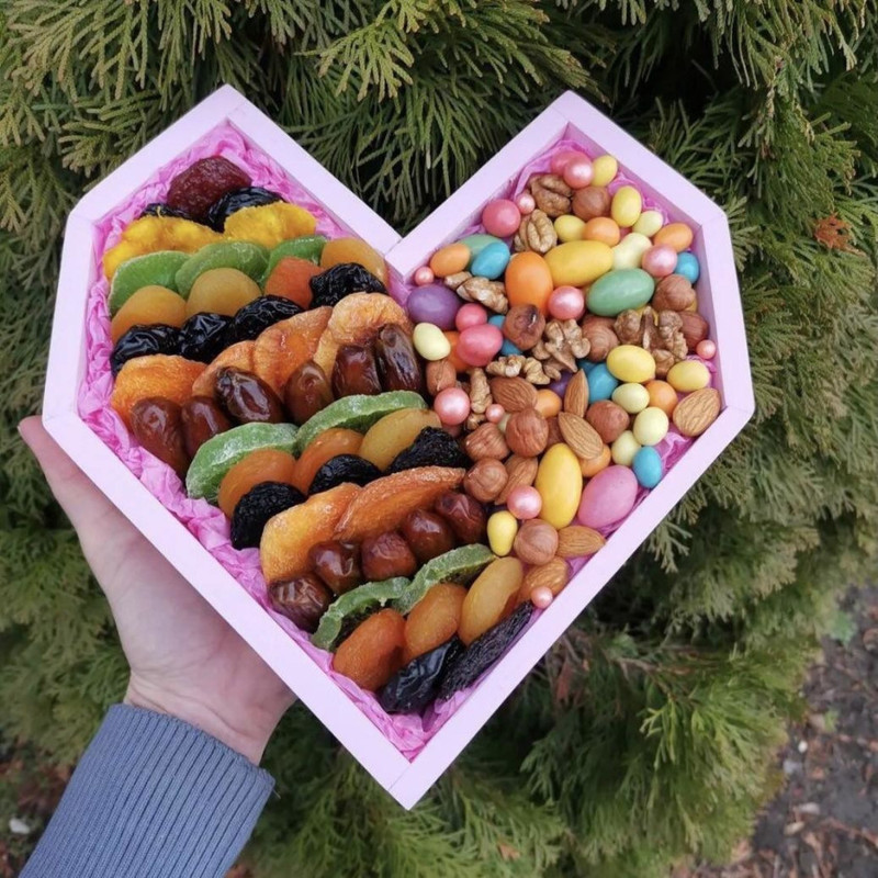 Набор сухофруктов в сердце, стандартный