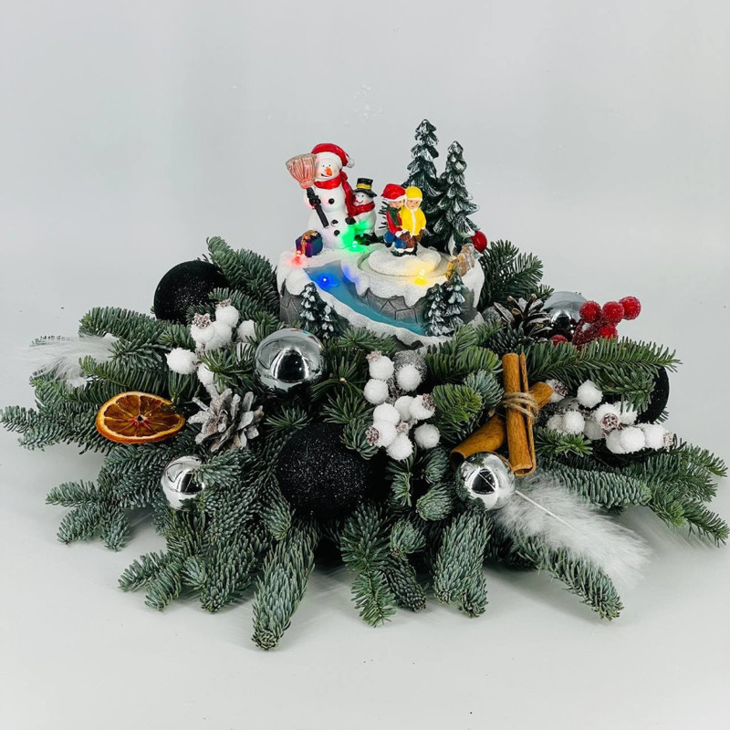 Настольная новогодняя композиция из живого нобилиса с музыкальным сувениром, стандартный