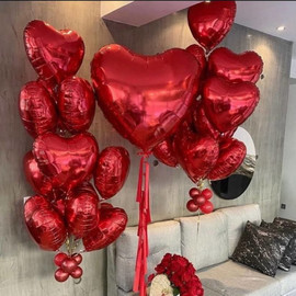 Композиция фольгированных сердец для любимой на 14 февраля