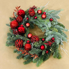 Venok zimnij iz natural_noj eli nobilis 30 sm