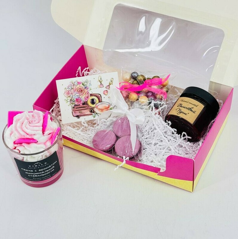 Подарочный набор. Сладкий подарок. Чай, пирожные макарони, орехи в бельгийском шоколаде и свеча , стандартный